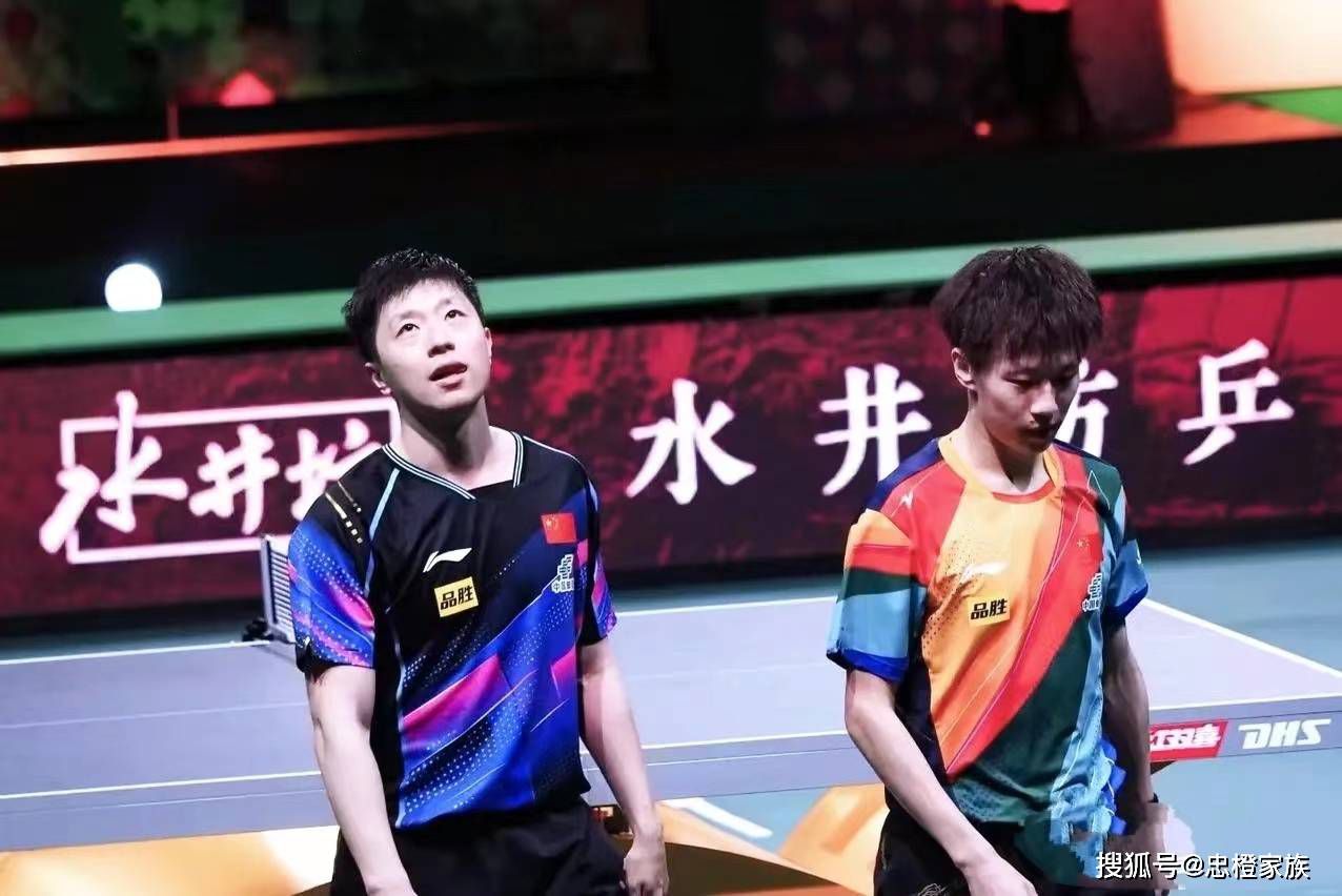影片是按照《聊斋》中的“婴宁”故事所改编，讲述心肠仁慈的狐仙婴宁与前来灭妖的县文书王子服之间的恋爱故事，婴宁被王子服影响欲抛却妖性进修做人，最后为庇护王子服殉情而死。